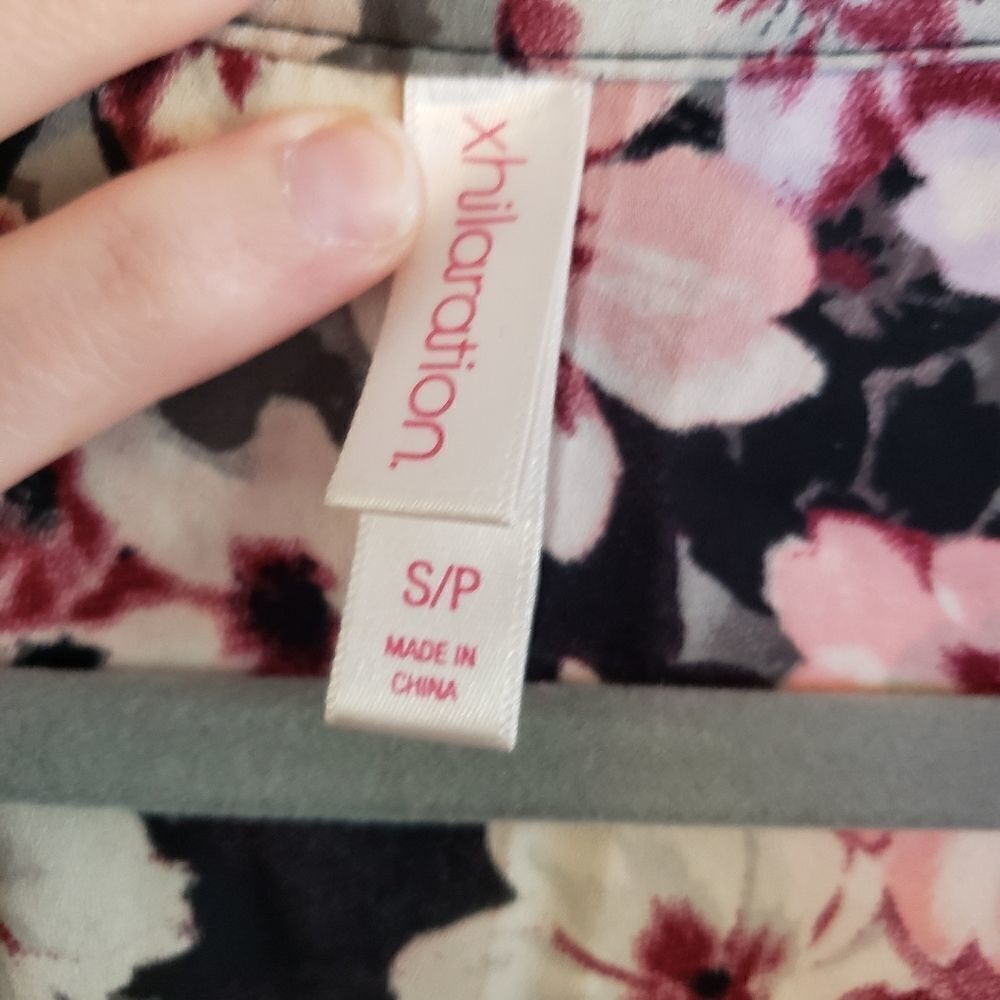 XHILARATION FLORAL FLOWY DRESS SIZE SMALL - Picture 4 of 4